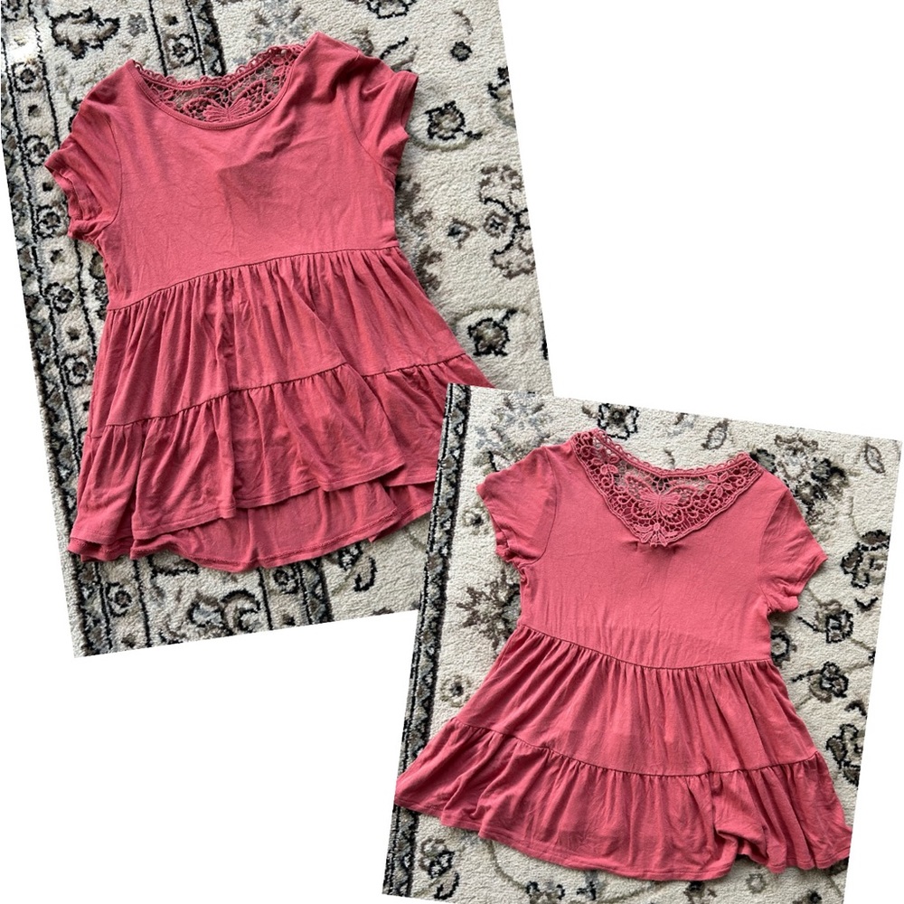 Beautiful, crochet, ruffle top. Girls size M (8-10)